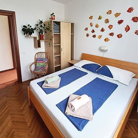 Beautiful Apartment With Picturesque View And Free Parking Portorož Exterior foto